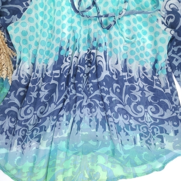 By & By Sheer Blue Woman's Top M - Picture 8 of 14